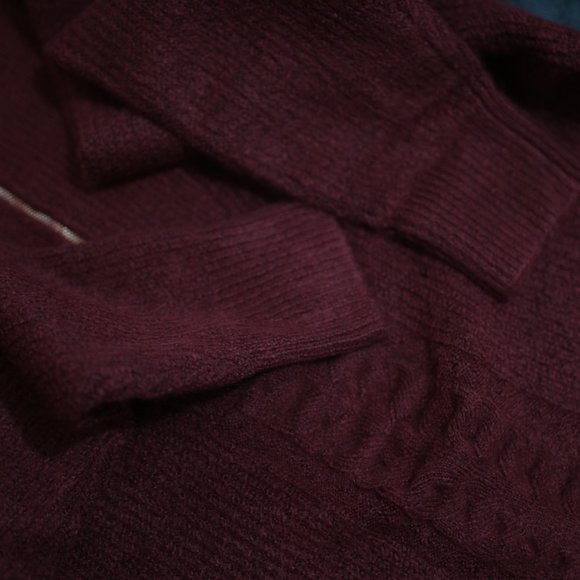 NWOT Long Sleeve Burgundy Sweater With Front Zipper. - Picture 7 of 8